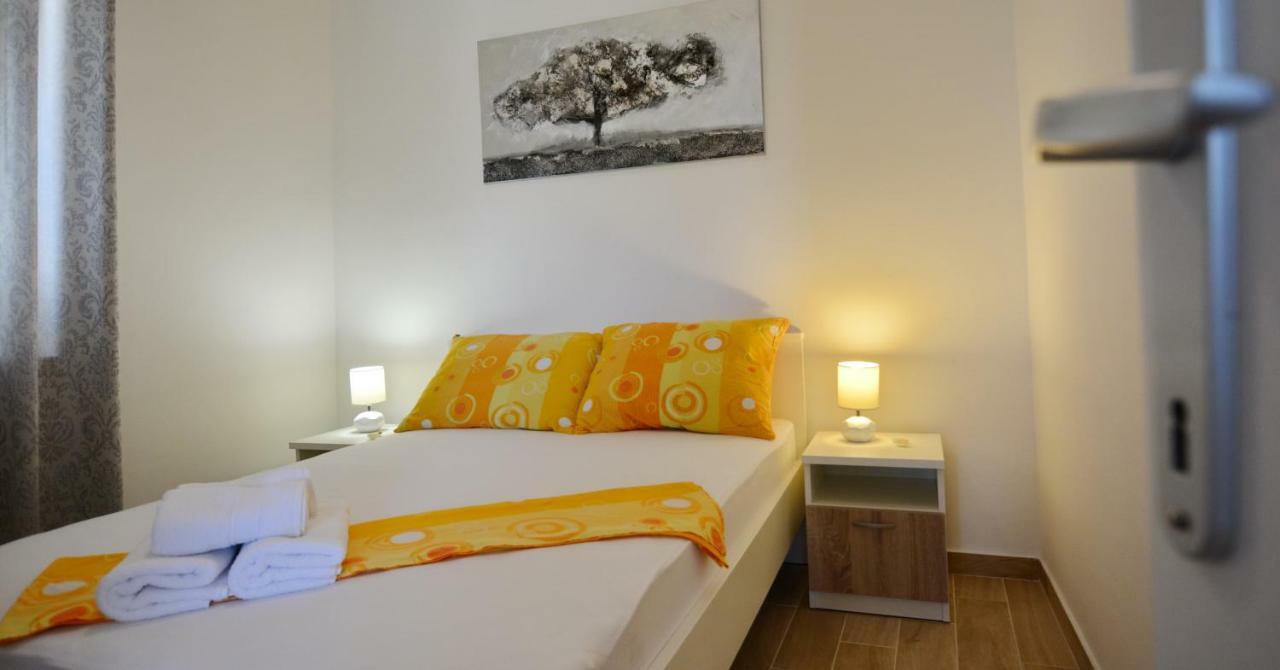 Apartmani Cesarec Basina Exteriör bild