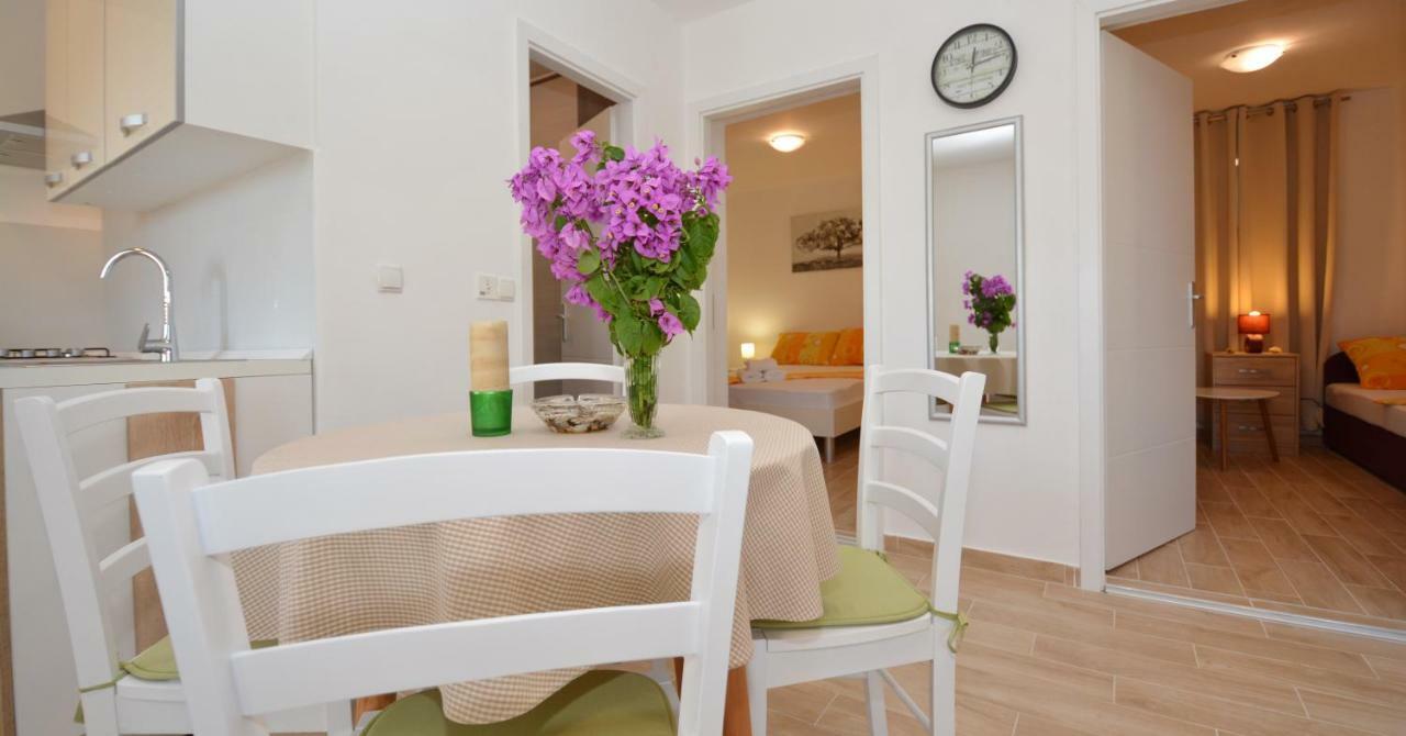Apartmani Cesarec Basina Exteriör bild