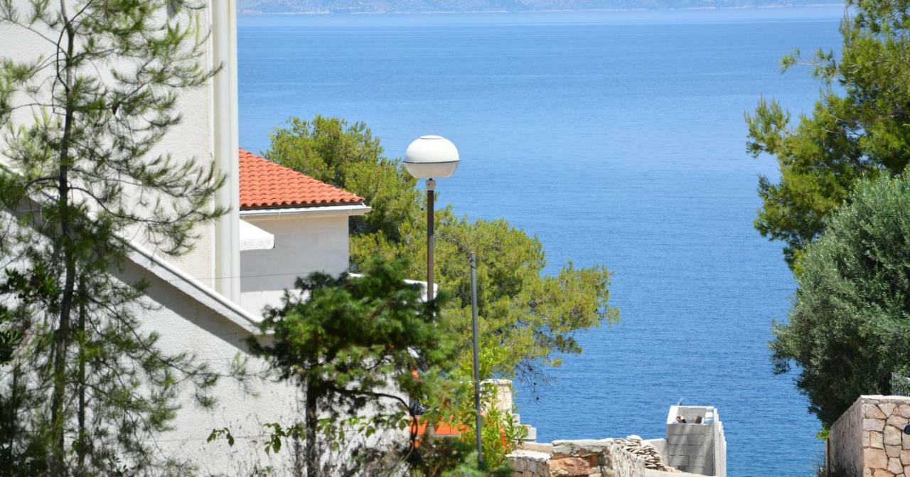 Apartmani Cesarec Basina Exteriör bild